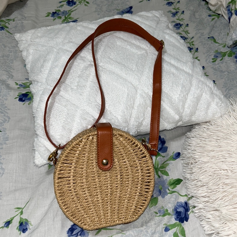 Straw bag